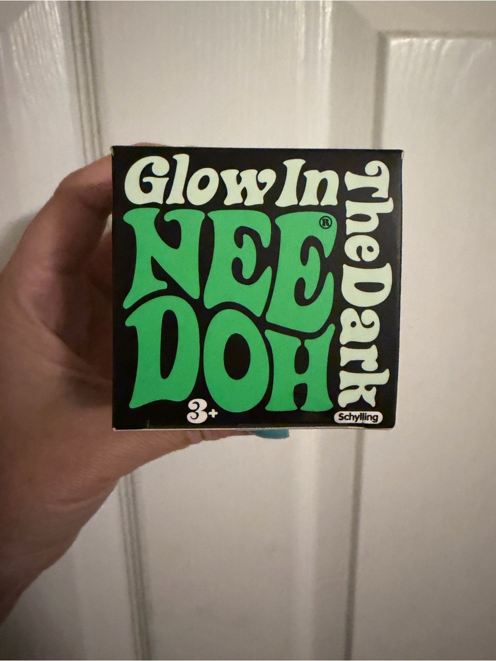 Schylling Glow-In-The-Dark NeeDoh Stress Ball – Green
